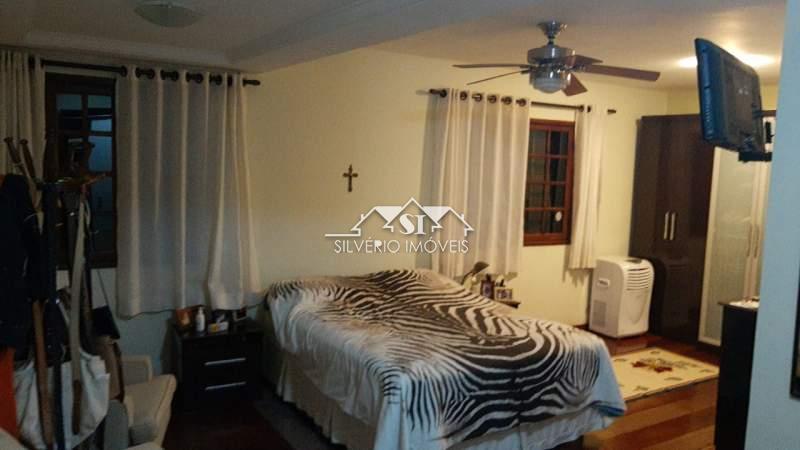 Casa à venda com 3 quartos, 498m² - Foto 16