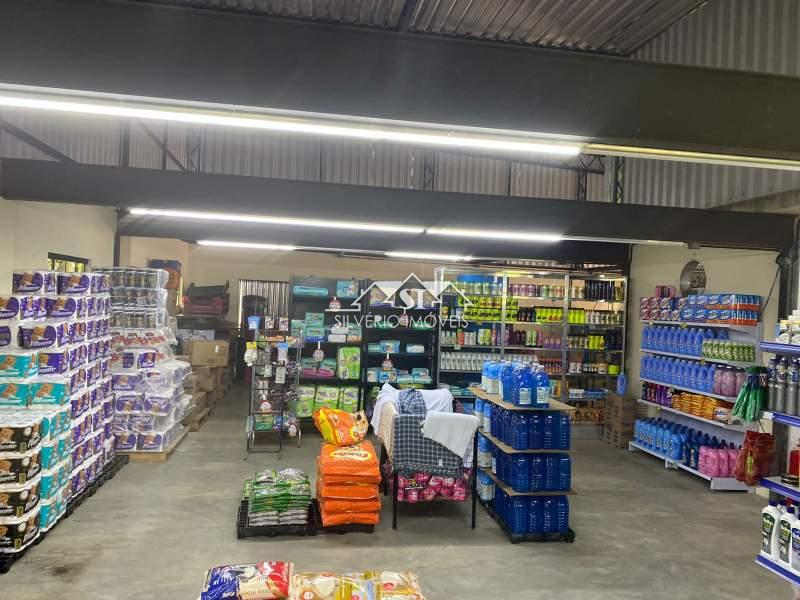 Prédio Comercial em Centro - São José do Vale do Rio Preto/RJ 