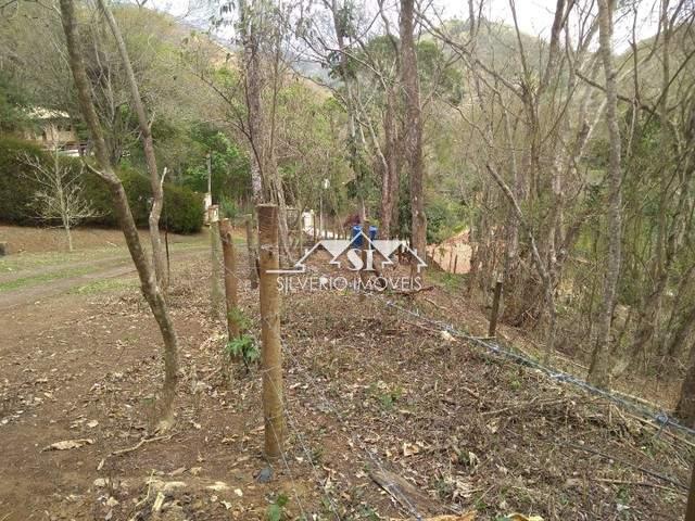 Terreno em Araras - Petrópolis/RJ 