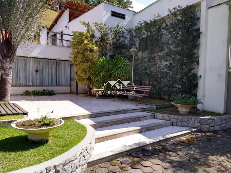 Casa à venda com 6 quartos, 500m² - Foto 3