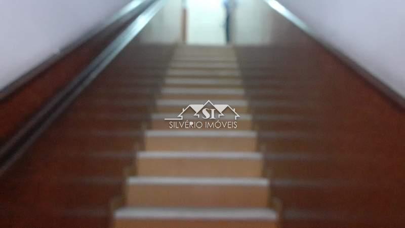 Apartamento à venda com 2 quartos, 400m² - Foto 2