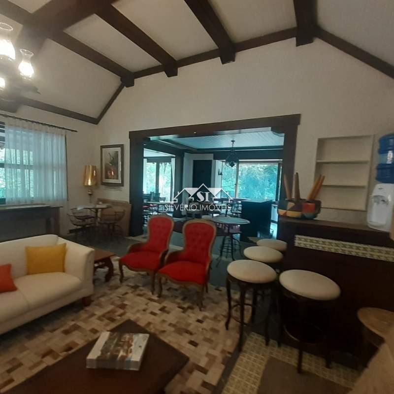 Casa à venda com 4 quartos, 165m² - Foto 13