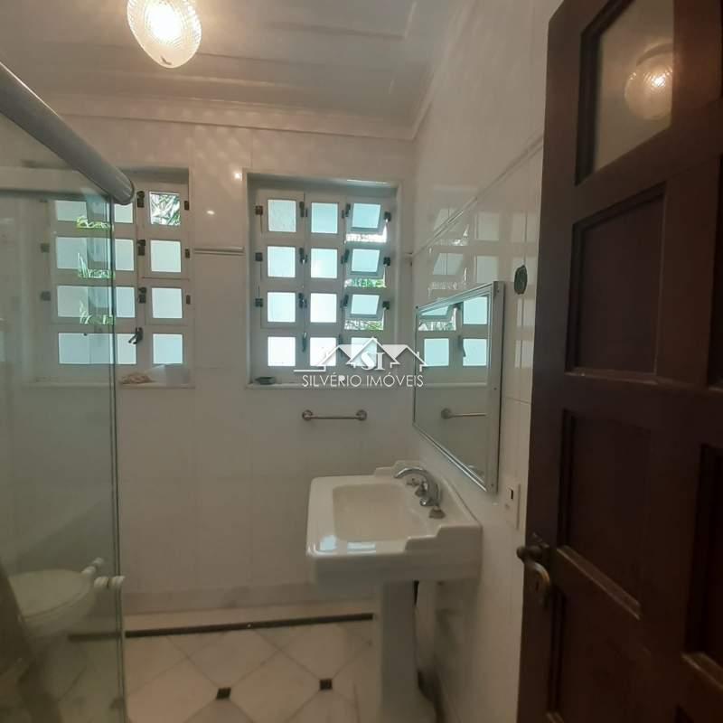 Casa à venda com 4 quartos, 165m² - Foto 9