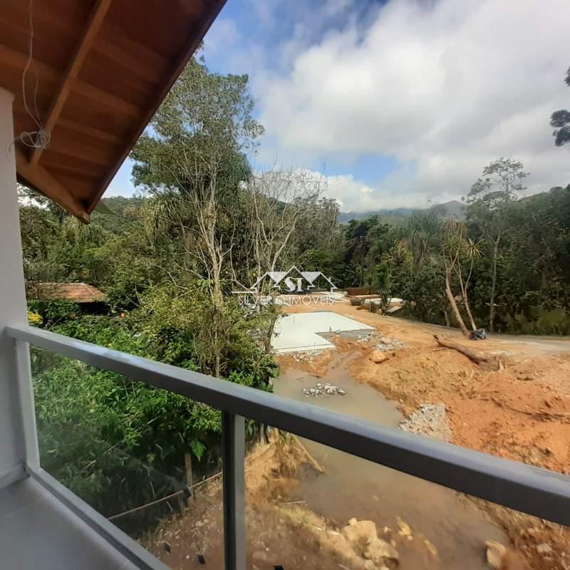 Casa em Carangola - Petrópolis/RJ  - 4 Quartos