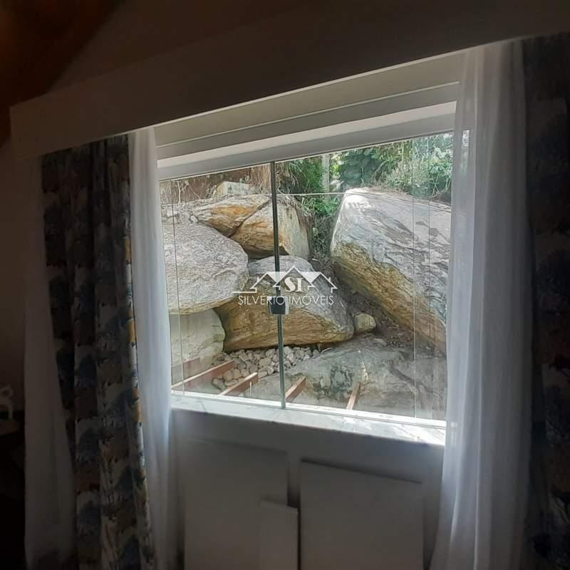 Casa à venda com 4 quartos, 165m² - Foto 8