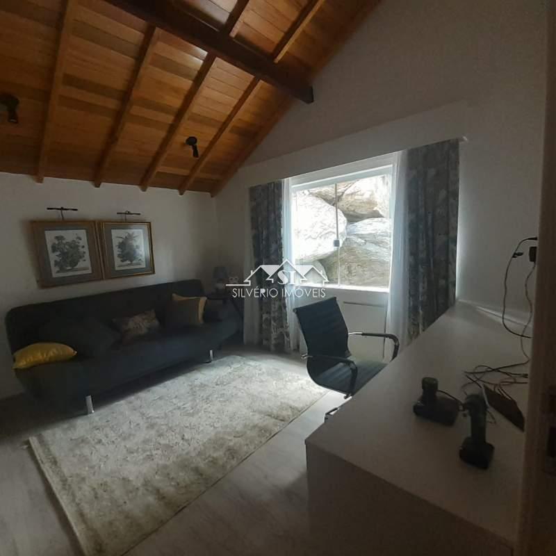 Casa à venda com 4 quartos, 165m² - Foto 31
