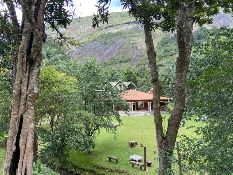 Sítio em Araras - Petrópolis/RJ  - 6 Quartos