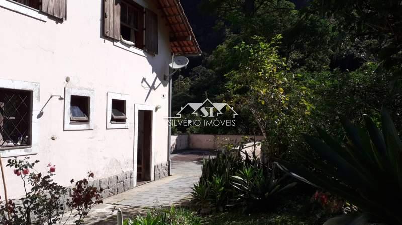 Casa à venda com 4 quartos, 280m² - Foto 5