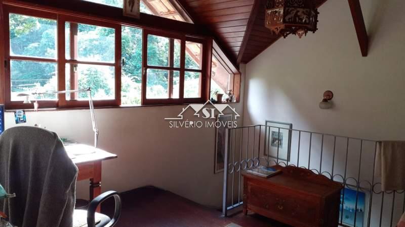 Casa à venda com 4 quartos, 280m² - Foto 16