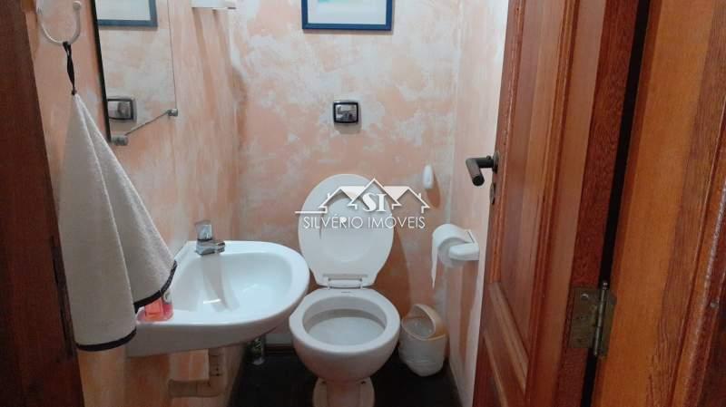 Casa à venda com 4 quartos, 280m² - Foto 25
