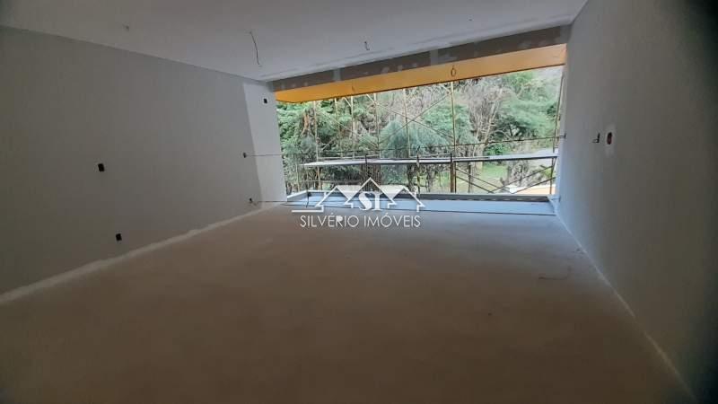 Casa à venda com 4 quartos, 270m² - Foto 36