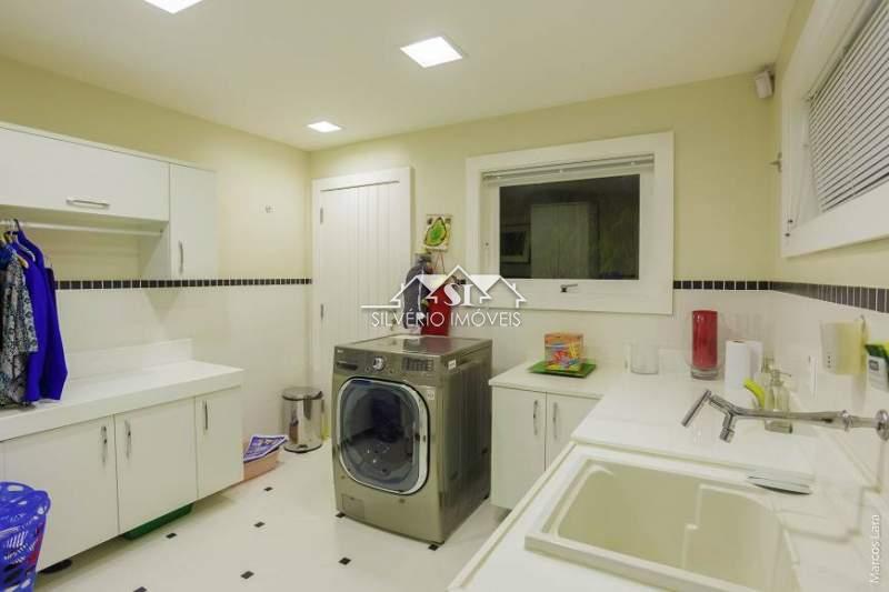 Casa à venda e aluguel com 4 quartos, 400m² - Foto 14