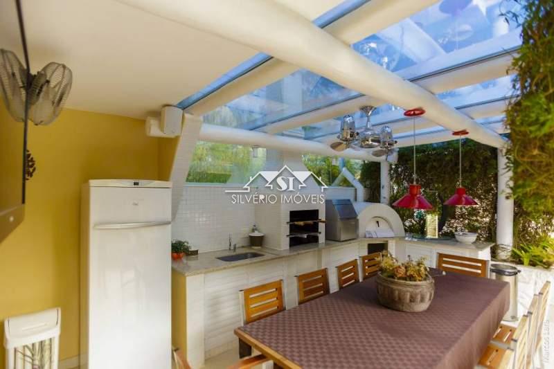 Casa à venda e aluguel com 4 quartos, 400m² - Foto 6