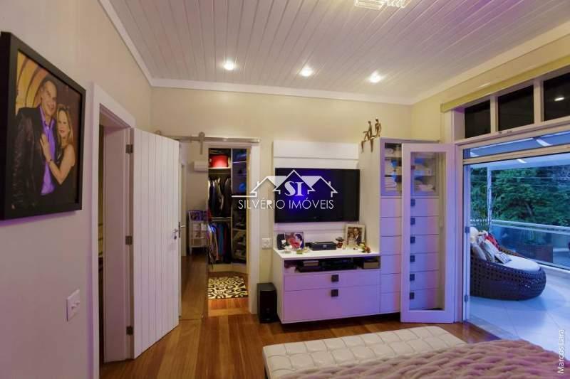 Casa à venda e aluguel com 4 quartos, 400m² - Foto 16
