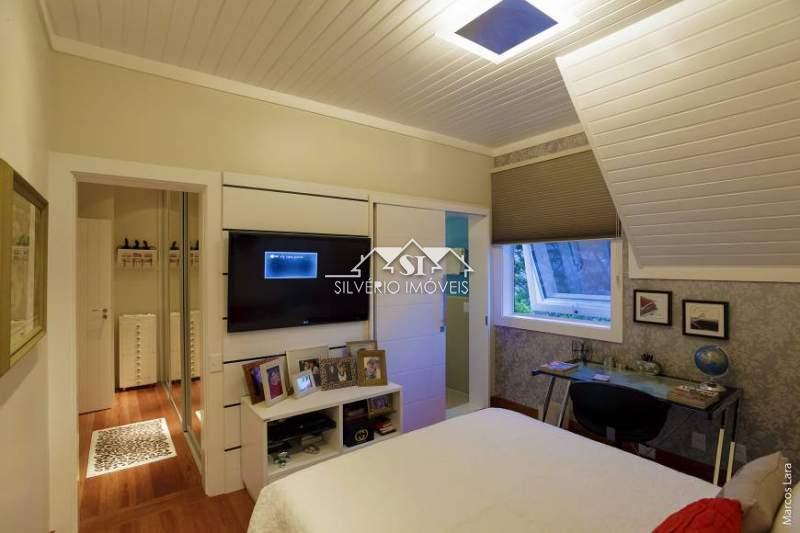 Casa à venda e aluguel com 4 quartos, 400m² - Foto 17