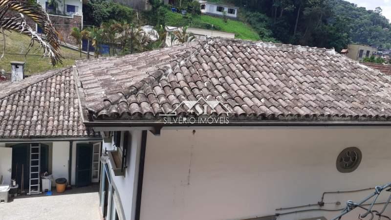 Casa à venda com 4 quartos, 300m² - Foto 4