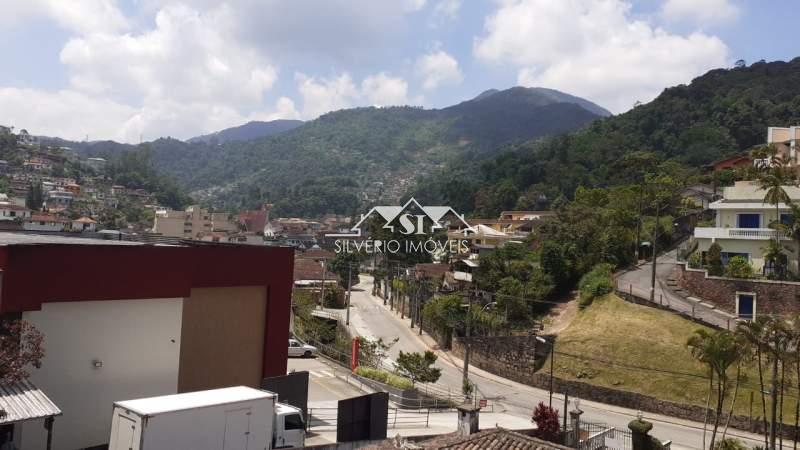 Casa à venda com 4 quartos, 300m² - Foto 15