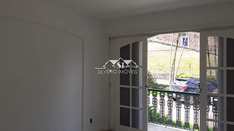 Casa à venda com 4 quartos, 300m² - Foto 11