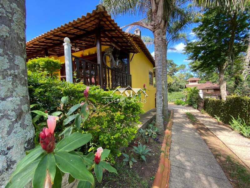 Casa à venda com 3 quartos, 365m² - Foto 5