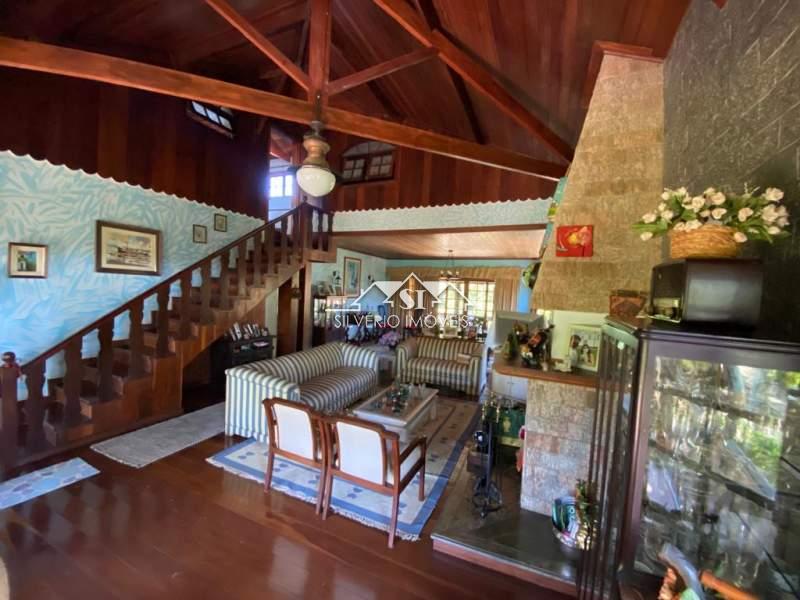 Casa à venda com 3 quartos, 365m² - Foto 8