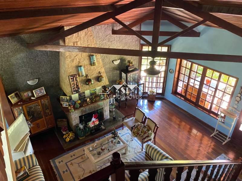 Casa à venda com 3 quartos, 365m² - Foto 11