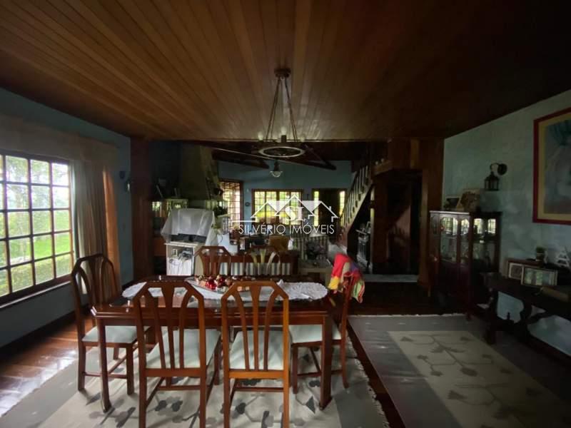 Casa à venda com 3 quartos, 365m² - Foto 20