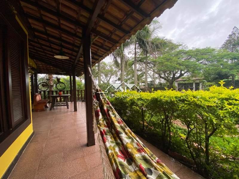 Casa à venda com 3 quartos, 365m² - Foto 22