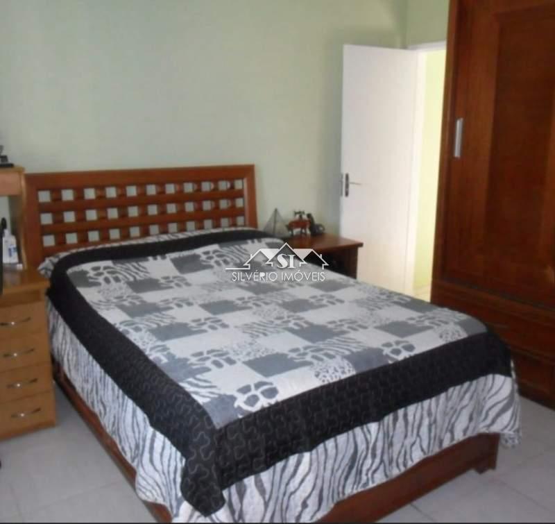 Casa à venda com 3 quartos, 302m² - Foto 26