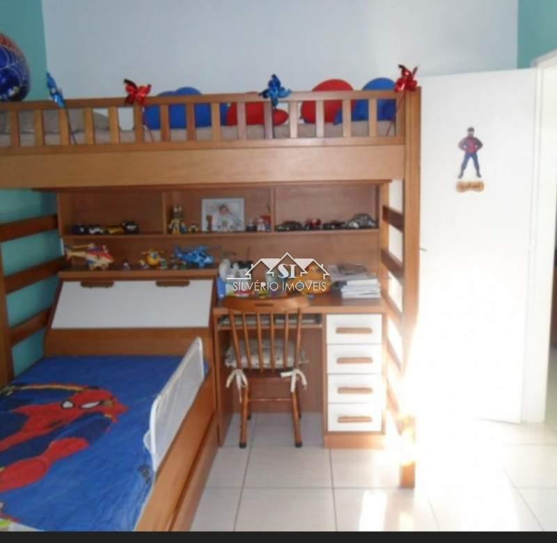 Casa à venda com 3 quartos, 302m² - Foto 31