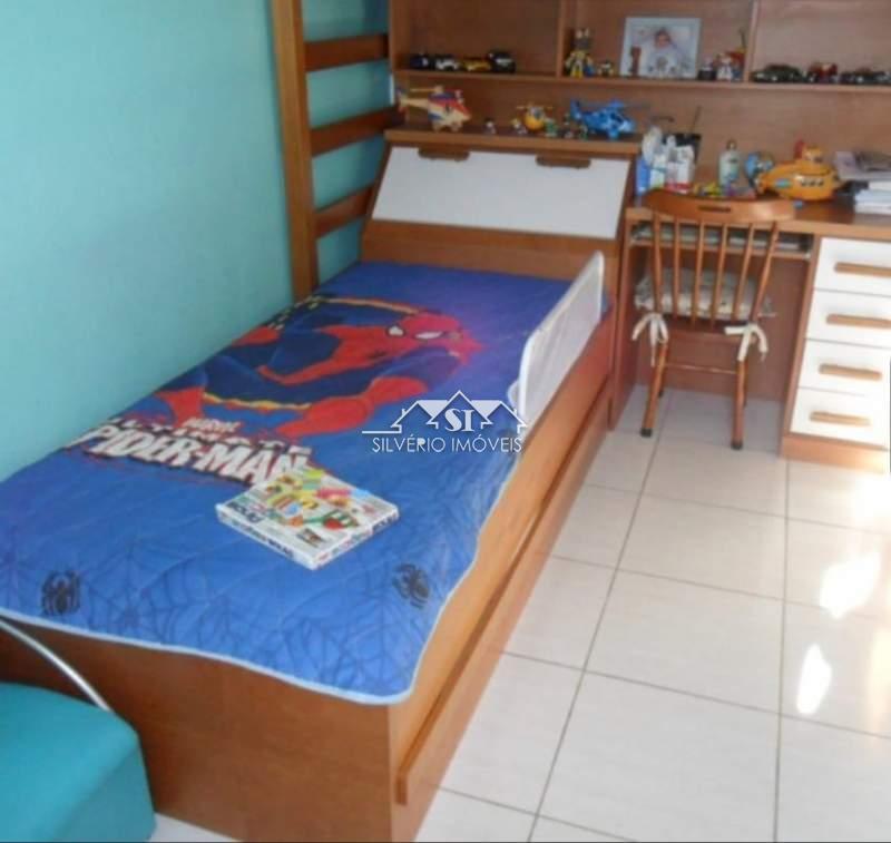 Casa à venda com 3 quartos, 302m² - Foto 28