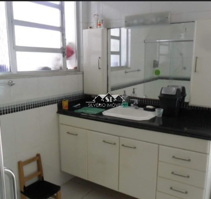 Casa à venda com 3 quartos, 302m² - Foto 20