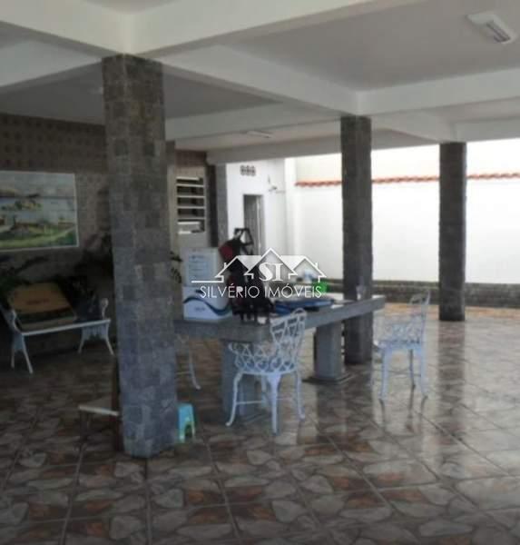 Casa à venda com 3 quartos, 302m² - Foto 22