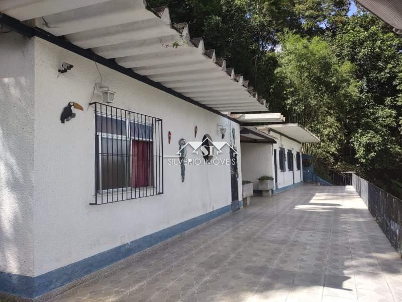 Sítio à venda com 7 quartos, 180m² - Foto 9
