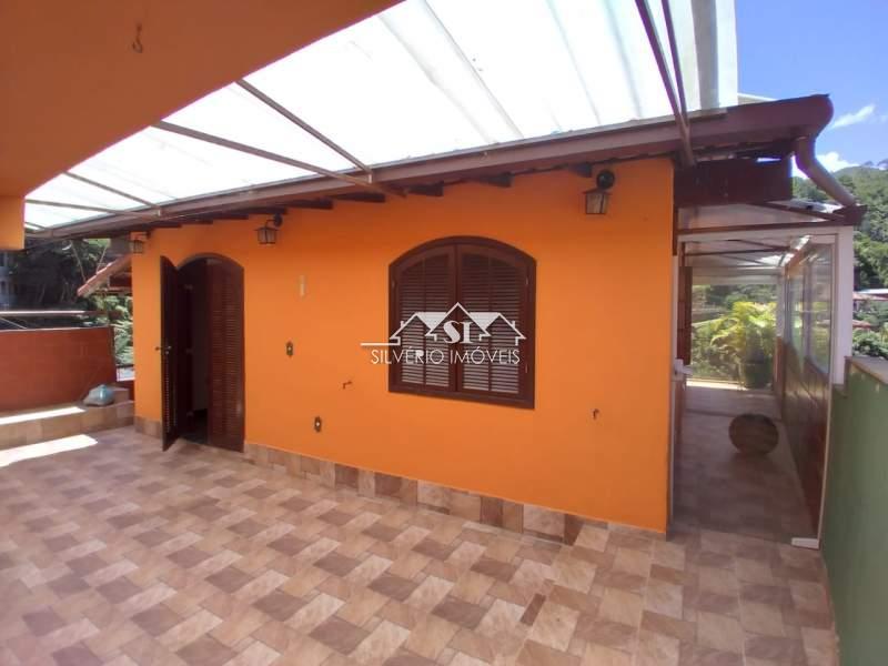 Casa à venda com 5 quartos, 150m² - Foto 5