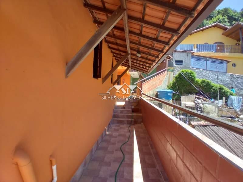 Casa à venda com 5 quartos, 150m² - Foto 9