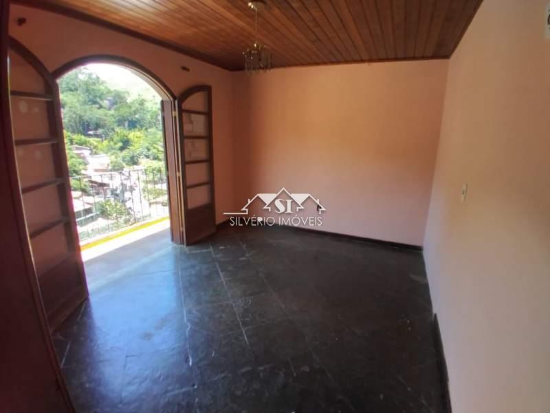Casa à venda com 5 quartos, 150m² - Foto 16