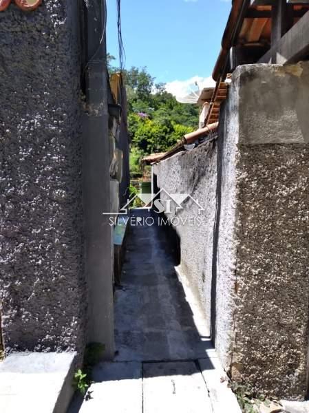 Casa à venda com 5 quartos, 150m² - Foto 41