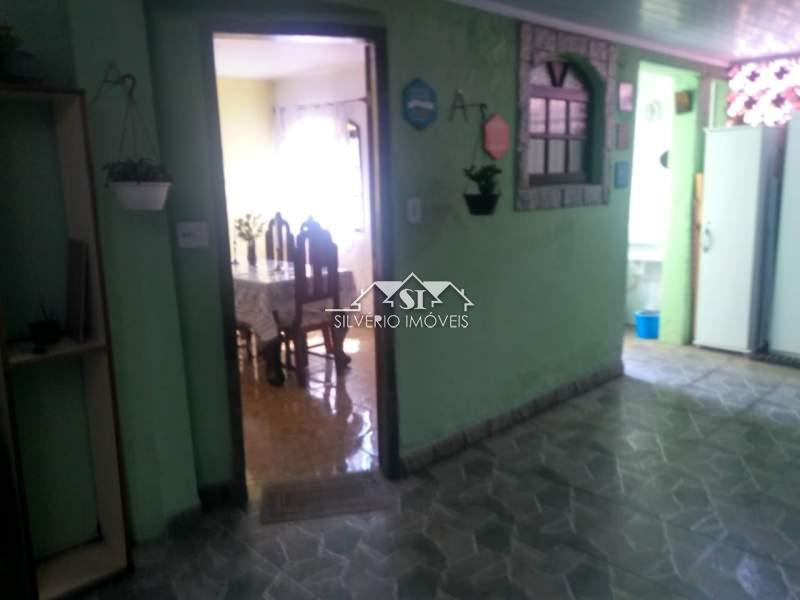 Casa à venda com 2 quartos, 64m² - Foto 19