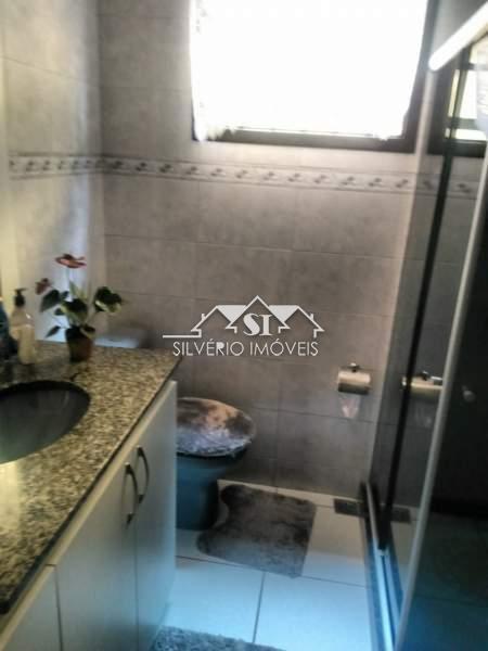 Casa à venda com 2 quartos, 64m² - Foto 15