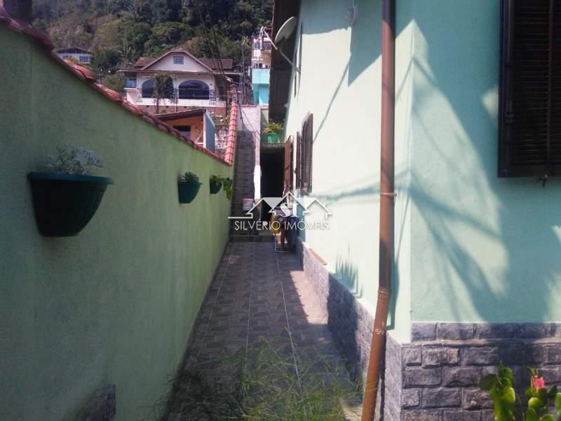 Casa à venda com 2 quartos, 64m² - Foto 20
