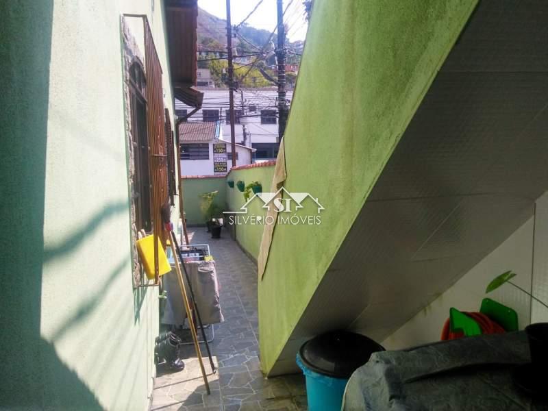Casa à venda com 2 quartos, 64m² - Foto 21