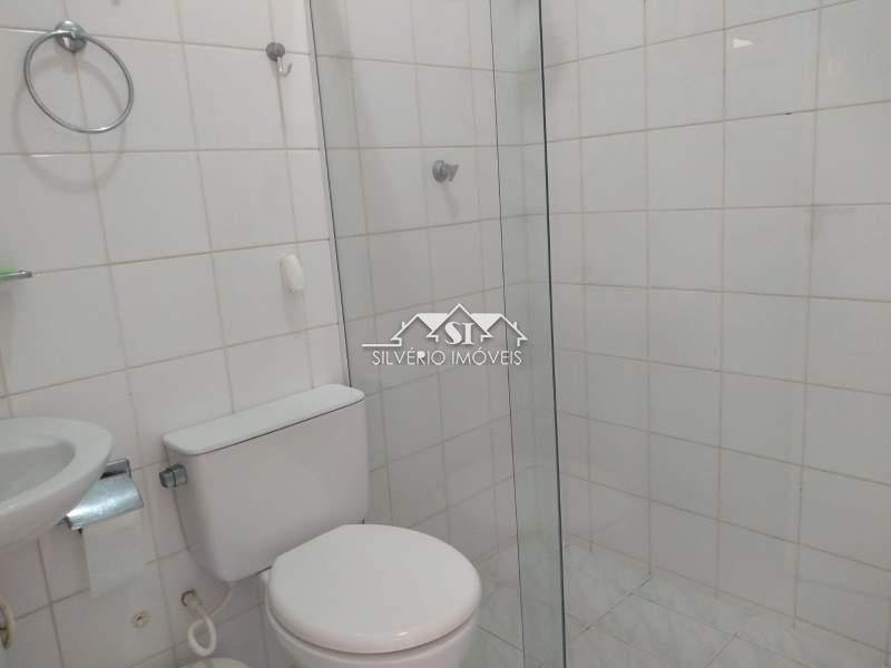 Apartamento à venda com 2 quartos, 75m² - Foto 24
