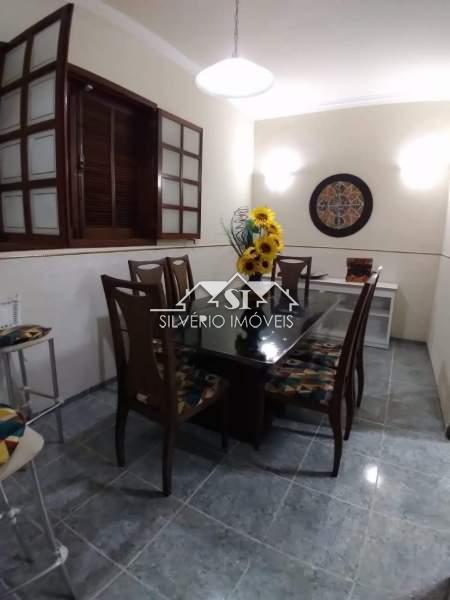 Casa à venda com 4 quartos, 240m² - Foto 12
