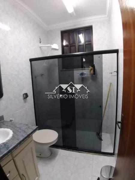 Casa à venda com 4 quartos, 240m² - Foto 13