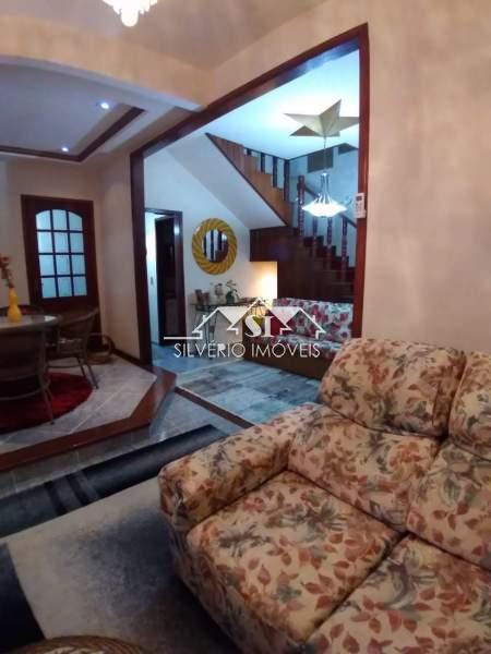 Casa à venda com 4 quartos, 240m² - Foto 17