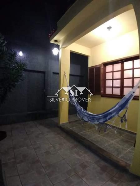 Casa à venda com 4 quartos, 240m² - Foto 22