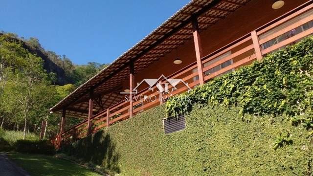 Casa à venda com 6 quartos, 480m² - Foto 5