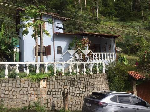 Casa em Nogueira - Petrópolis/RJ  - 4 Quartos