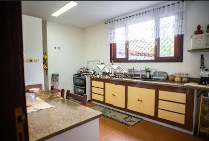 Casa à venda com 4 quartos, 277m² - Foto 20