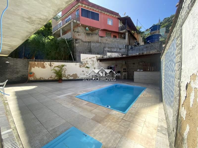 Casa à venda com 3 quartos, 140m² - Foto 18